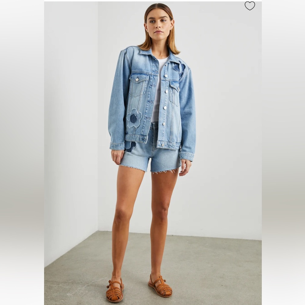 NWT Rails Grove Boyfriend Trucker Jacket in Indigo Bloom Boho 100% Cotton HP ๐๐ฅณ - Picture 2 of 16